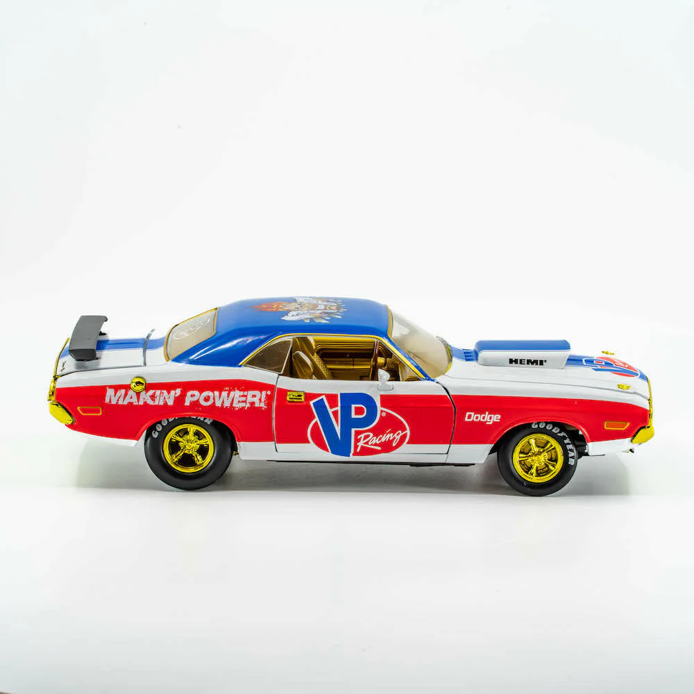 VP Racing 1970 Dodge Challenger Diecast— R/T HEMI 1:24 Scale - Image 2